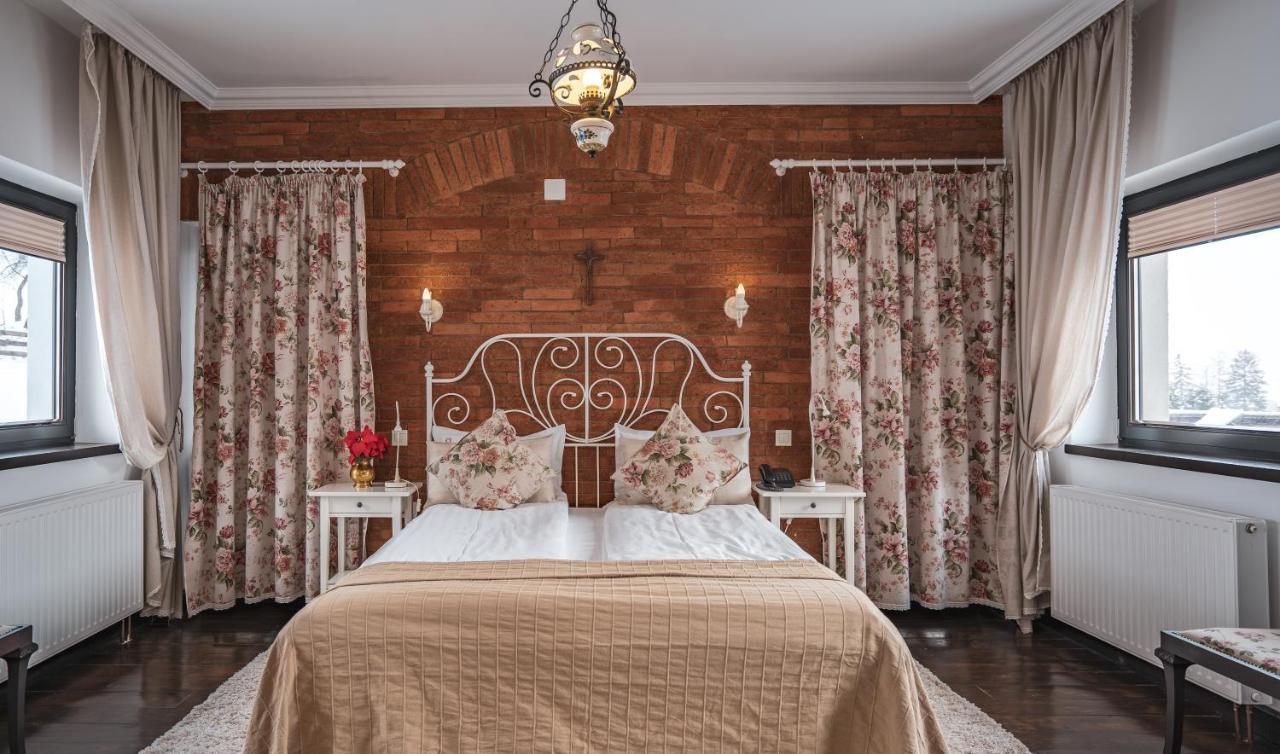 Hotel Conacul Bratescu Bran  Exteriér fotografie