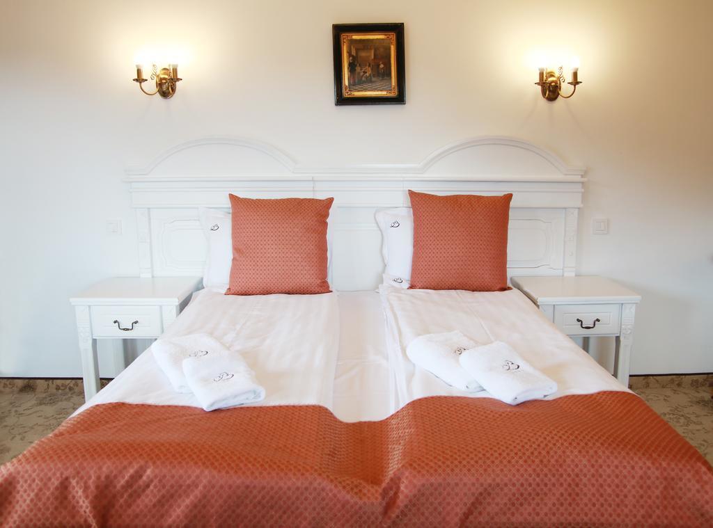 Hotel Conacul Bratescu Bran  Pokoj fotografie