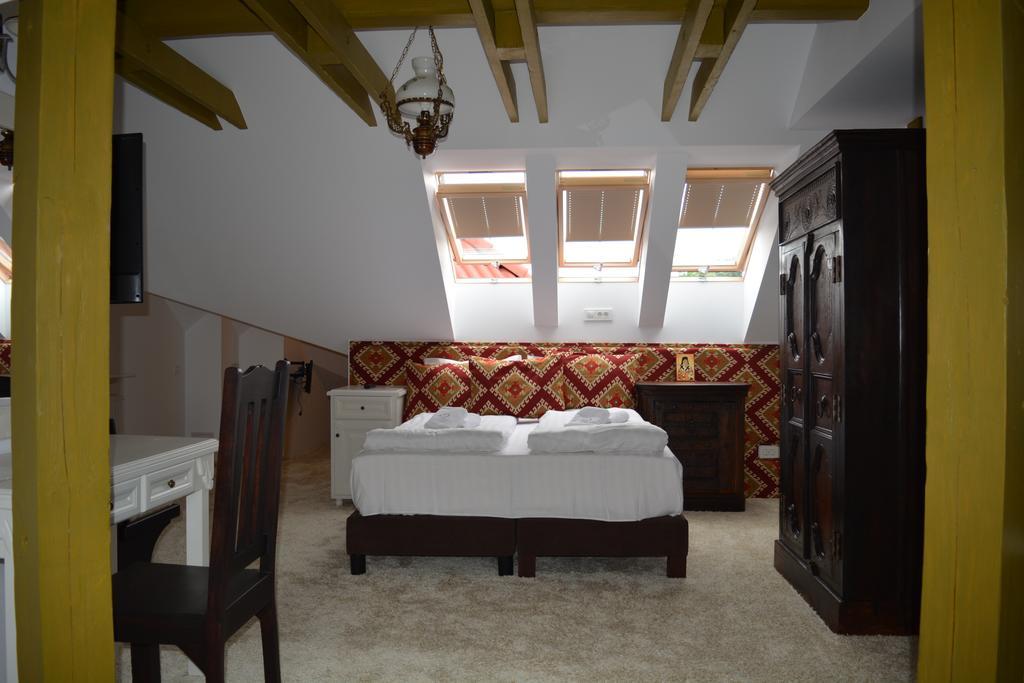 Hotel Conacul Bratescu Bran  Exteriér fotografie
