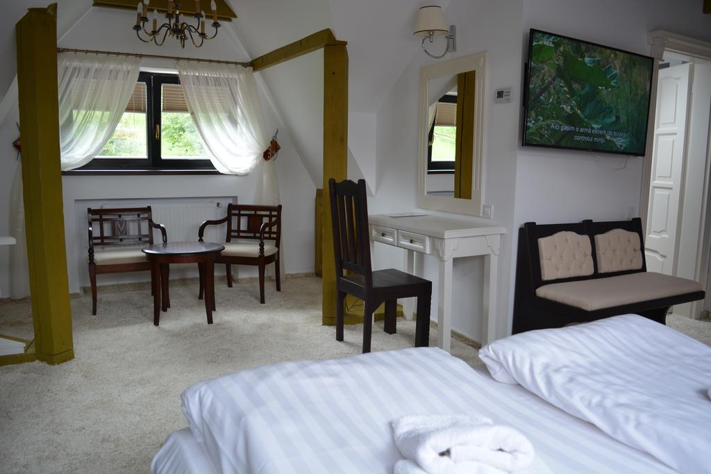 Hotel Conacul Bratescu Bran  Exteriér fotografie